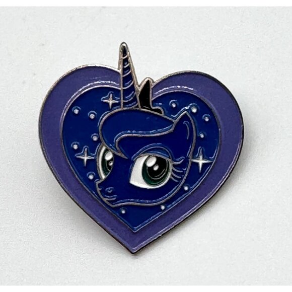 My Little Pony WeLoveFine G4 Princess Luna Heart Limited Edition Metal Pin 2013 - Picture 1 of 2